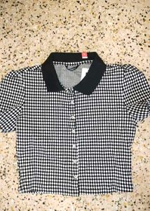 Chic Black &amp; White Checkered Cropped Polo Shirt
