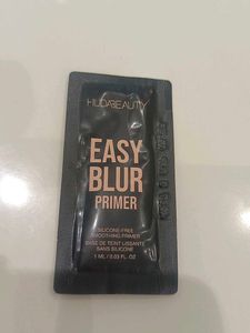 Huda Beauty Easy Blur Primer Sample