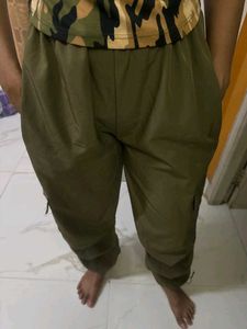 Men's Cargo Pants - Olive Green