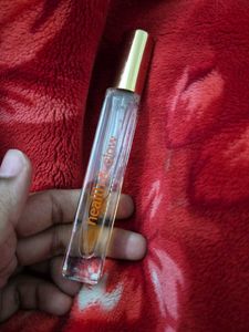 Enchantia Eau de Parfum by health and glow