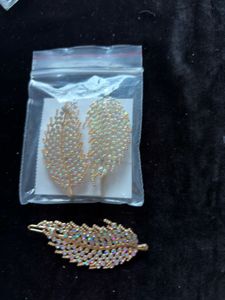 feather with diamond clips