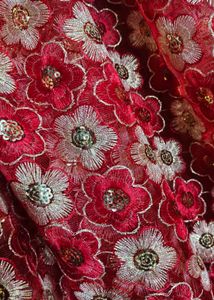 Mata Rani Embroidered Golden Lace Chunri