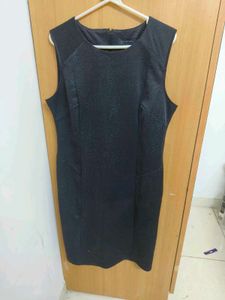 Chic Black Sleeveless Dress