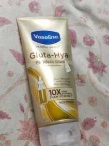 Vaseline Healthy Bright Gluta-Hya Lotion