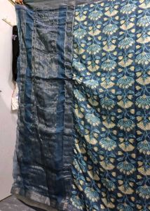 Elegant Blue Floral Print Saree
