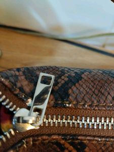 stylish animal printed shoulder bag 💥