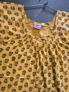 Yellow Block Print Tshirt 🟨