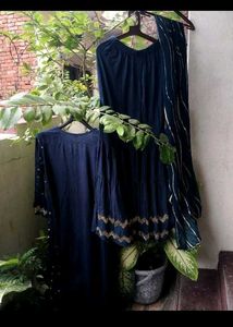 Elegant Blue &amp; Gold Salwar Kameez