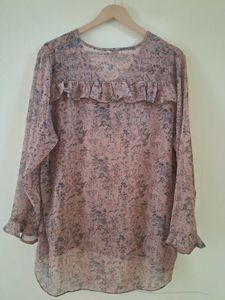 Chic Ruffled Floral Blouse