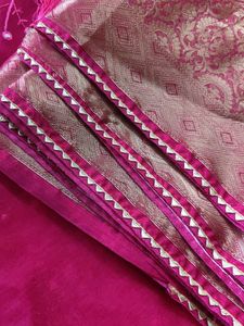 Gulabi Pink Shade light weight saree
