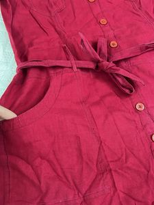 Chic Maroon Short-Sleeve Belted Dress