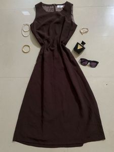 Chic Sleeveless Maxi Dress
