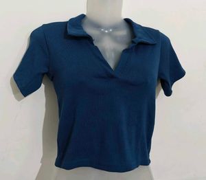 Ribbed Collared Crop Top