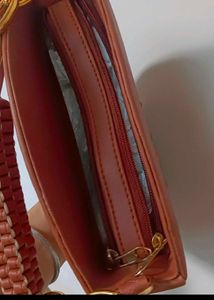 New Trendy Slingbag