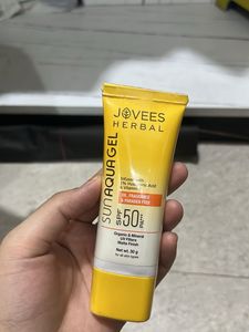 Jovees Herbal Sun Aqua Gel SPF 50