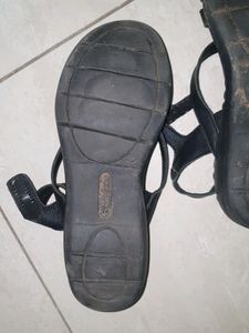 Sandles