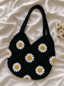 Handmade Crochet Daisy Shoulder Bag