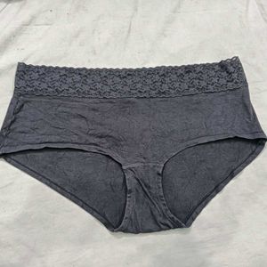 ❤️‍🔥 Comfortable Grey Briefs with Lace Trim