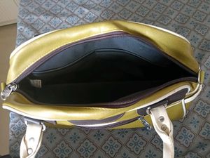 Hand bag
