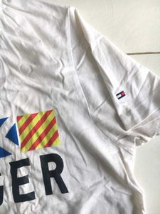 Tommy Hilfiger Graphic Tshirt with side embroidery
