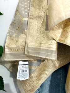 Elegant gold &amp; off white Dupatta with Intricate We