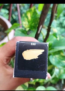 Fenty Beauty Pro Filt'r Foundation