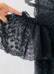 Elegant Black Lace Cold Shoulder Top