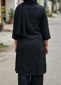 Elegant Black Kurta Set with Embroidery