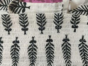 SPAGHETTI STRAP TOP