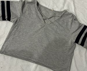 CROP TEE👕