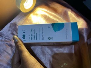 Plum Cica &amp; Hyaluronic Vegan Mucin Essence