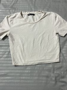 Zara white crop  t-shirt