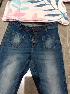 Floral Print Cropped Sweatshirt &amp; Bell Bottom Jean