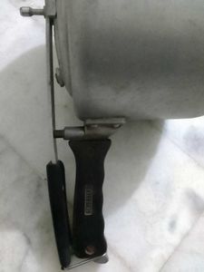Heavy Aluminium Pressure Cooker