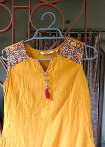 Branded Beautiful Cotton Kurta With Patch Pocket💛