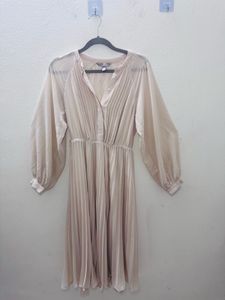 Elegant Pleated Midi Dress