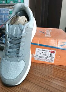 Hitcolus Gray Sneakers