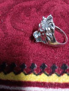 Lion Face Ring.