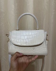 Chic White Crocodile Embossed Handbag