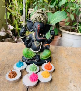 4 t- light Modak Candles