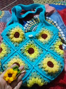 sunflower crochet bag