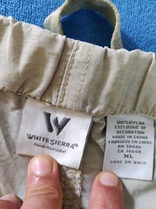 Beige Cargo Shorts(unisex)