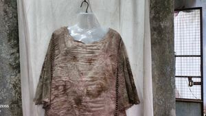 2208. Boho Tie-Dye Embroidered Kurta Top