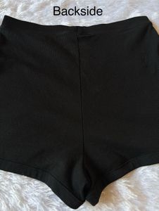 SALE💰 H&amp;M Black Ribbed Lounge Shorts