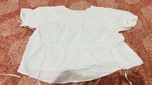 white cotton peplum top✨💗