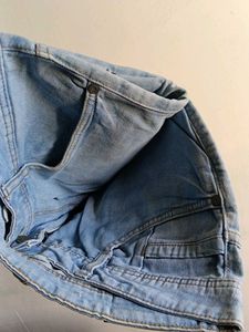 Light Wash Denim Jeans
