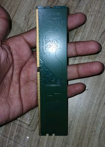 Crucial Desktop 8GB DDR4-3200 RAM