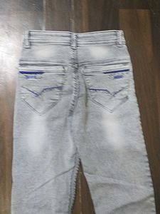 Stylish Light Wash Denim Jeans