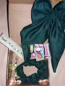 Emerald Green Bow Hamper 💚🎁