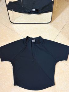 Ribbed Zip Neck Top